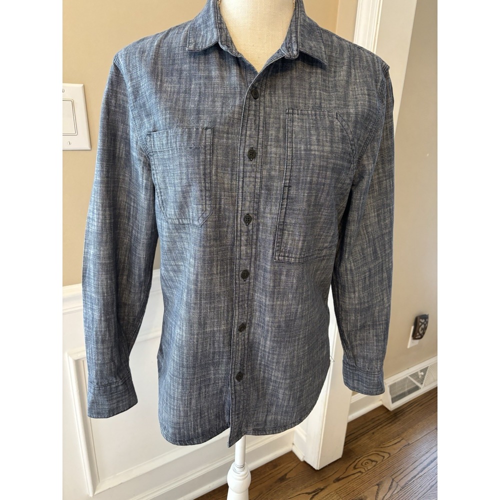 PUBLIC‎ OPINION Chambray Button Down Collared Shirt Mens Sz Small